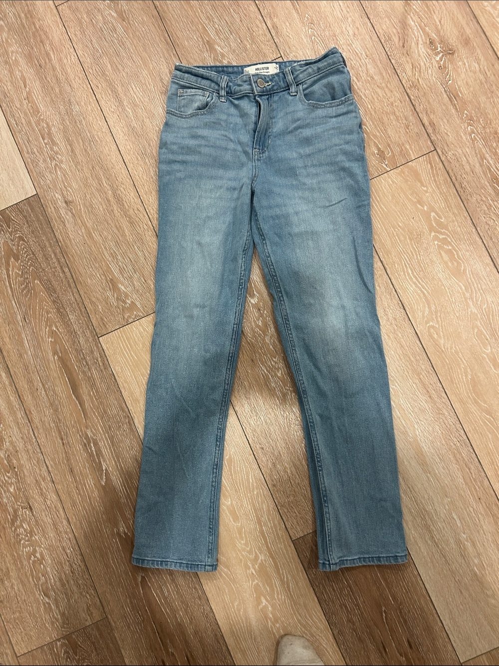 Hollister Light Blue Women's Straight-Leg Jeans